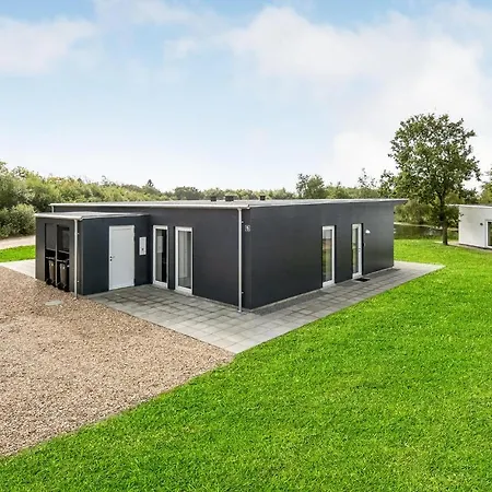 3 Bedroom Awesome In *